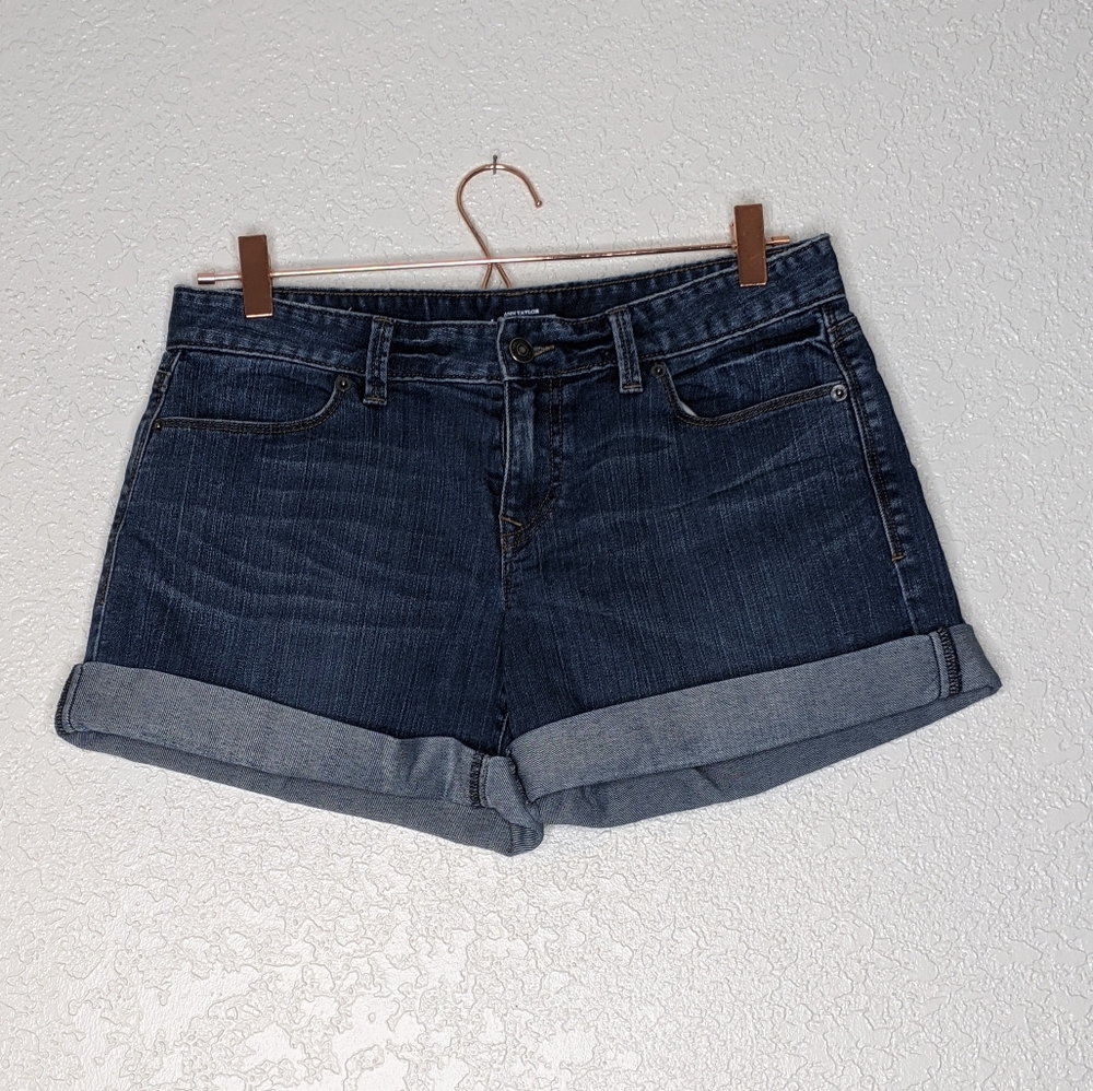 Ann Taylor loft jean shorts sz 4 (q)